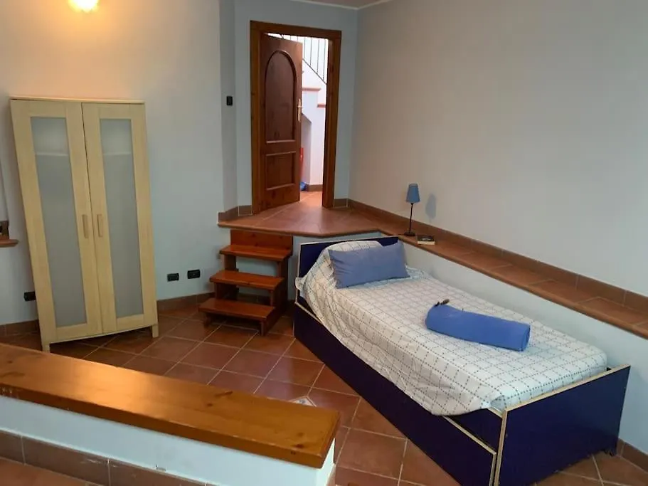 Villa Delfino Blu Con Accesso Diretto Al Mare Dalla Scogliera E Privacy Impagabile. Santo Stefano di Camastra Italy