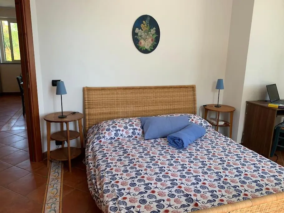 Villa Delfino Blu Con Accesso Diretto Al Mare Dalla Scogliera E Privacy Impagabile. Santo Stefano di Camastra Italy
